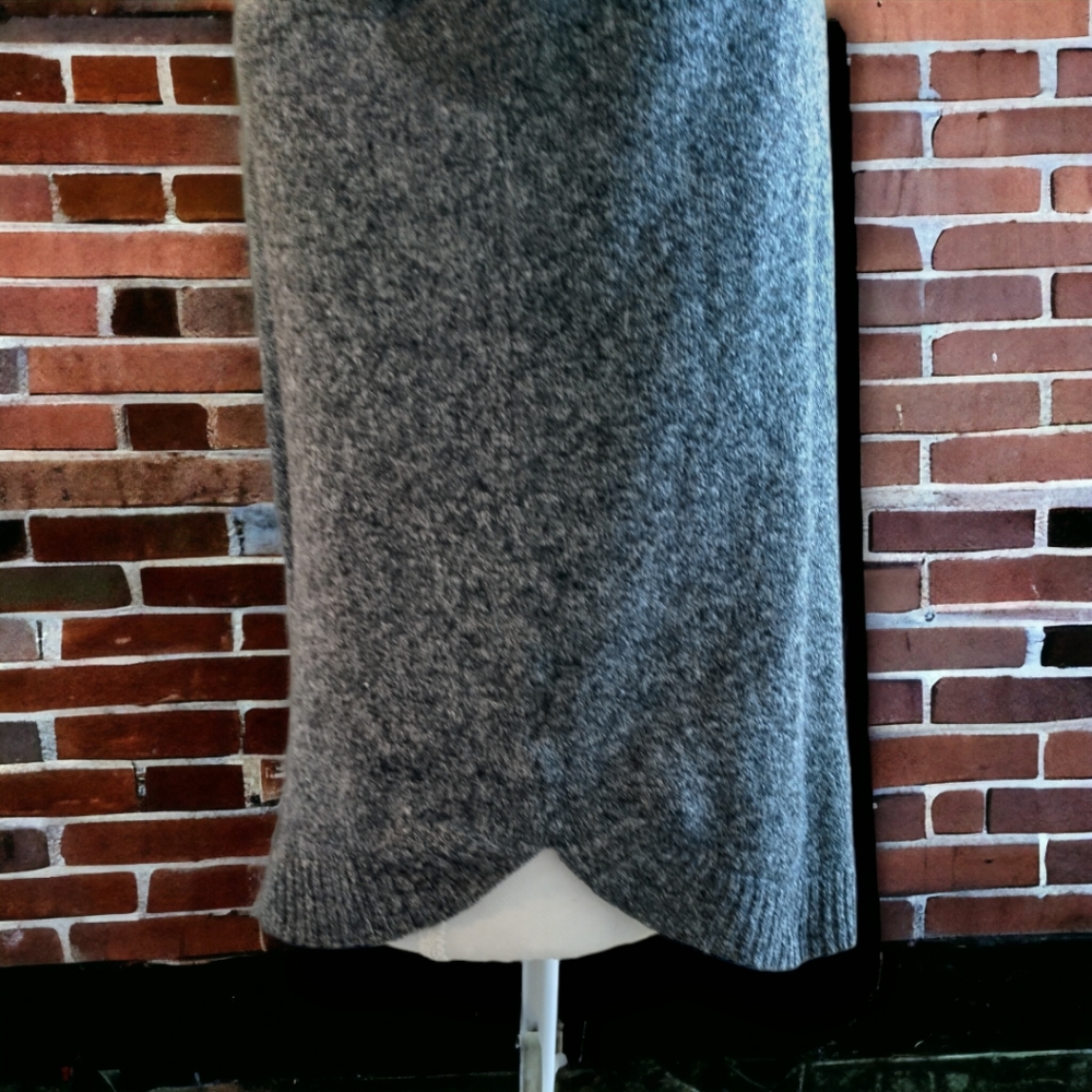 Tahari Charcoal Heather Sweater - Picture 3 of 8